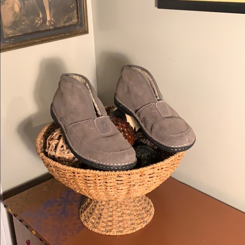 Closing! Ugg Booties NWOT/B